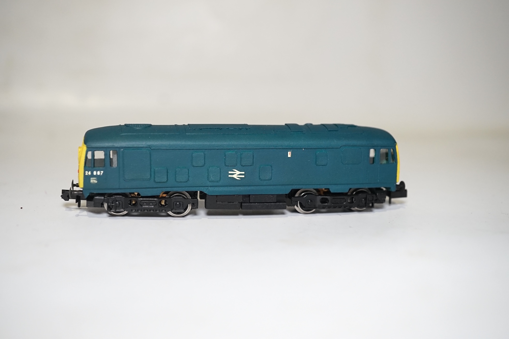 Two boxed Silver Fox Models N gauge BR Bo-Bo diesel locomotives; a Class 24 in dark blue livery, 24 067, and a Class 27 in dark green livery, D5412. Condition - good.